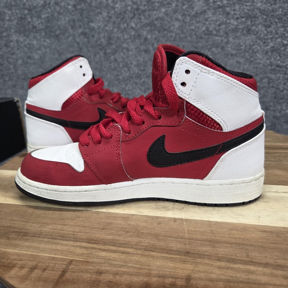 Nike Air Jordan 1 Retro High Shoes Youth‎ Size 4.5Y Gym Red Black 705300-601 - Picture 10 of 12